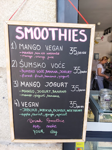 Comentarii opinii despre Art Pâtisserie & Luka Ice cream