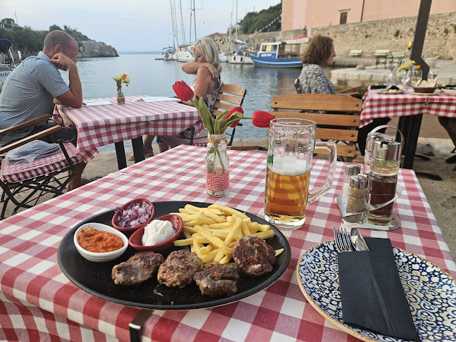 Konoba Mandrac - Gastronomija i ugostiteljstvo