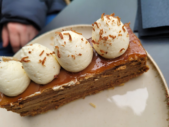 Kavana Piaf - Gastronomija i ugostiteljstvo