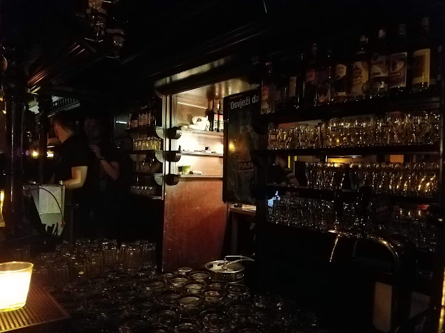 Comentarii opinii despre River Pub