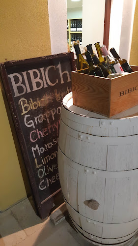 Trg Kneza Domagoja, 22222, Skradin