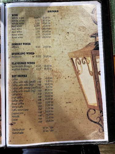 Ul. Ante Starčevića, 21220, Okrug Gornji