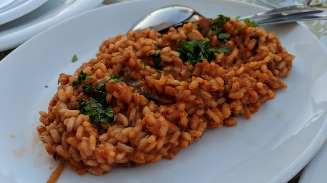 Konoba Vis - Gastronomija i ugostiteljstvo