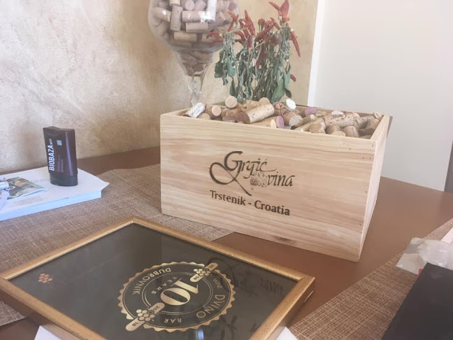 Comentarii opinii despre VIJOLA Wine&Tasting Store Hvar