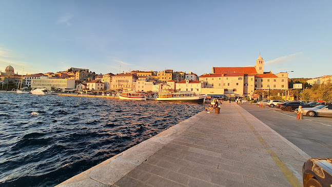 Uskočka ul. 10A, 22000, Šibenik