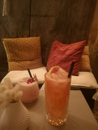 Cocktail Bar Limbo - Gastronomija i ugostiteljstvo