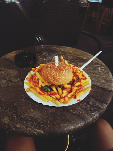 Fast Food Feliks - Gastronomija i ugostiteljstvo