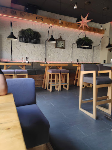 Oka Bar&Pub - Gastronomija i ugostiteljstvo