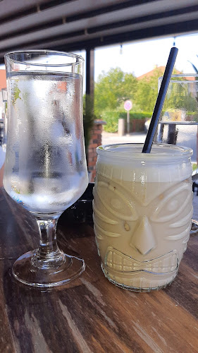 Caffe Bar Roses - Gastronomija i ugostiteljstvo