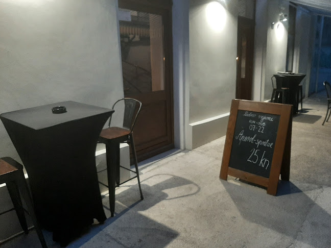 Comentarii opinii despre Ex-Rozi bar