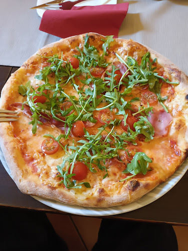 Opinii despre Bistro & Pizzeria Monnet în Samobor - Gastronomija i ugostiteljstvo