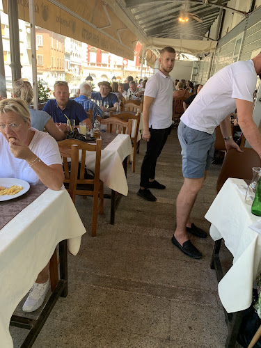 Narodni trg 9, 52100, Pula