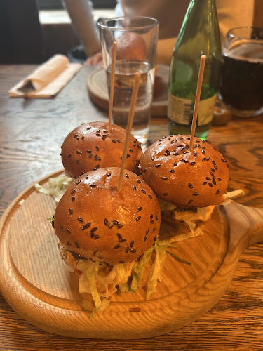 Opinii despre Submarine Burgers în Zagreb - Gastronomija i ugostiteljstvo