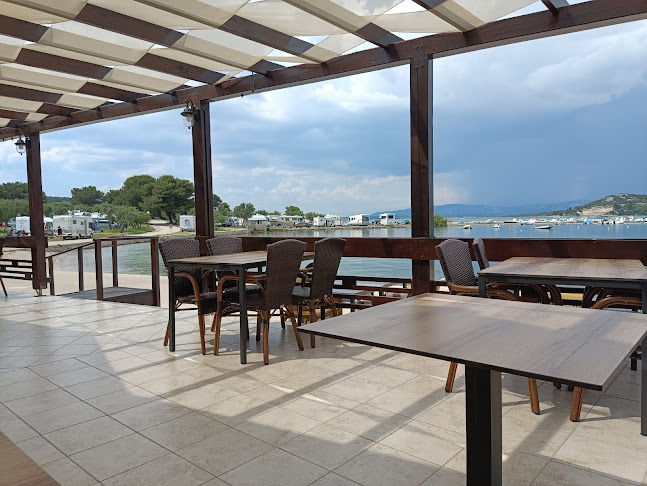 Opinii despre Restoran Plitka Vala în Betina - Gastronomija i ugostiteljstvo