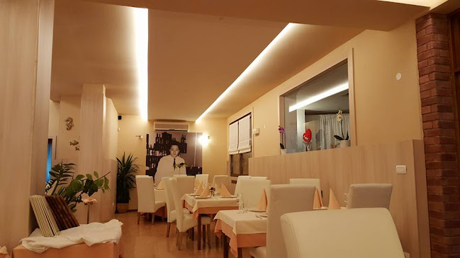 Restoran "Stari grad 02"