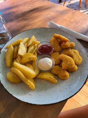 Opinii despre Street Food La Strada în Makarska - Gastronomija i ugostiteljstvo