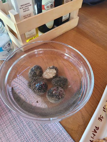 Comentarii opinii despre Zigante tartufi shop Motovun