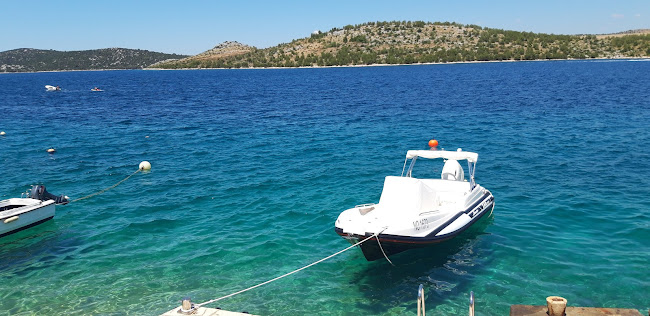 Opinii despre Caffe bar NOA în Grebaštica - Gastronomija i ugostiteljstvo