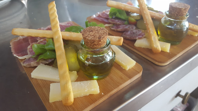 Opinii despre Taverna Marea Restaurant & Summer Grill în Lovrečica - Gastronomija i ugostiteljstvo