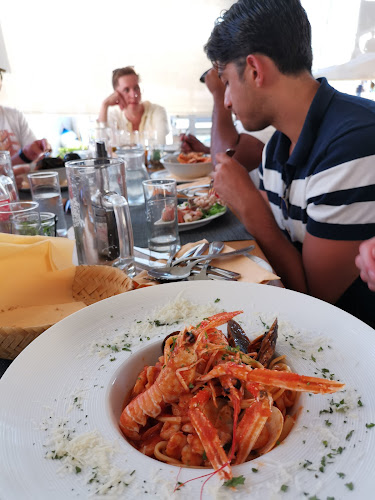 otok Brač, Riva 321, 21405, Milna