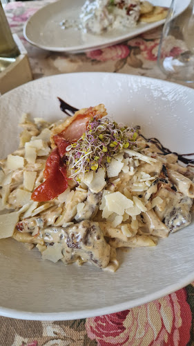 Opinii despre Restoran Kvaka în Karlovac - Gastronomija i ugostiteljstvo