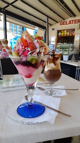 Opinii despre Slastičarna Caffe Bar Alfa în Mali Lošinj - Gastronomija i ugostiteljstvo