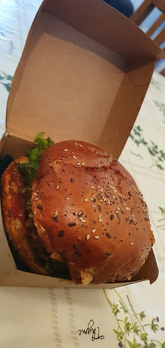 Fast food chef DJ - Gastronomija i ugostiteljstvo