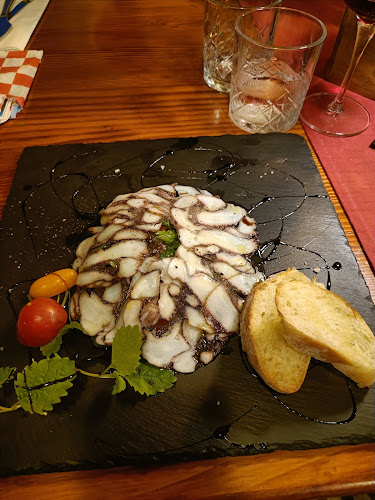 Obala dr. Franje Tuđmana 10A, 22000, Šibenik