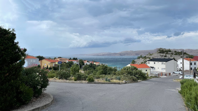 Tusak Pekare - Gastronomija i ugostiteljstvo