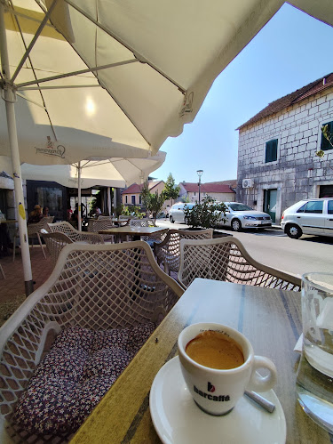 Opinii despre Caffe bar Afro în Vrgorac - Gastronomija i ugostiteljstvo