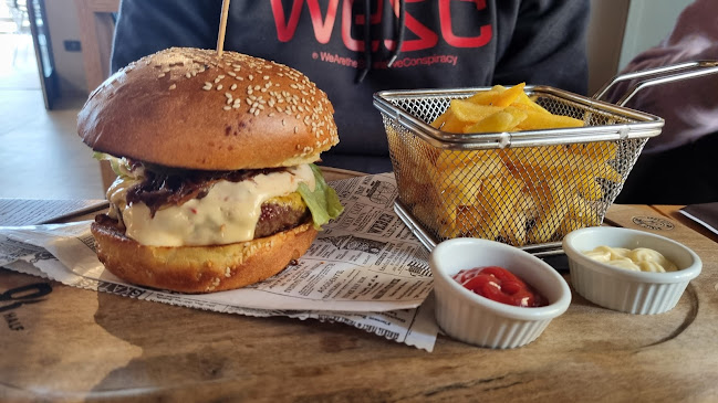 Opinii despre Half 8 Restaurant, Novigrad în Novigrad - Gastronomija i ugostiteljstvo