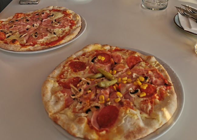 Opinii despre Papar Grill Makarska în Makarska - Gastronomija i ugostiteljstvo