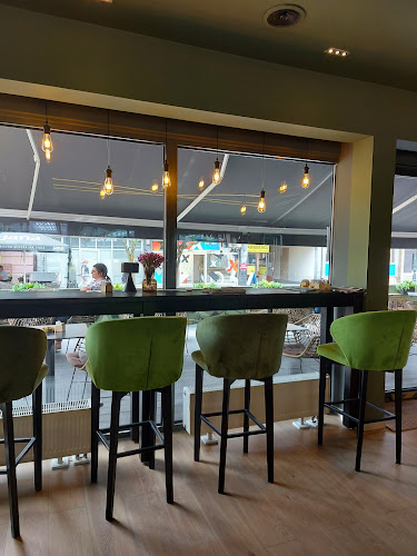 Comentarii opinii despre Kavana Piaf