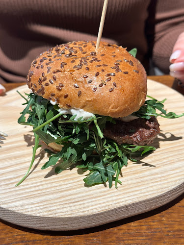 Radnička cesta 52, 10000, Zagreb