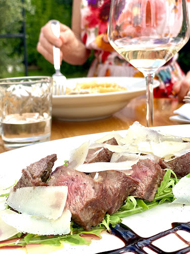 Restoran konoba Pjero - Gastronomija i ugostiteljstvo