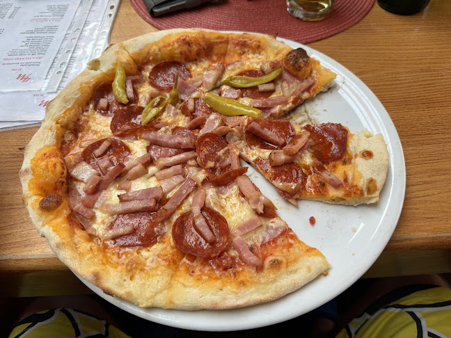 Restoran - Pizzeria 4M - Gastronomija i ugostiteljstvo