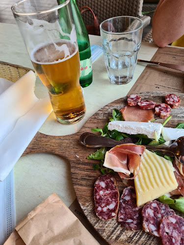 Oliva Grill - Gastronomija i ugostiteljstvo