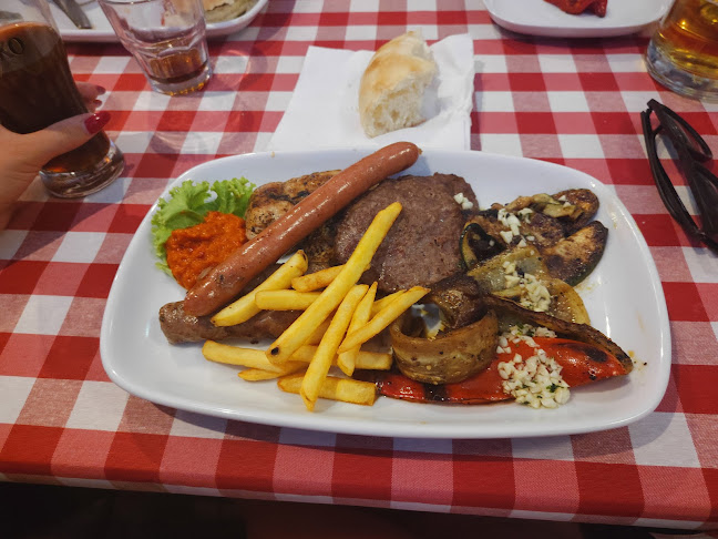 Trg dr. Franje Tuđmana 26, 22211, Vodice, Hrvatska