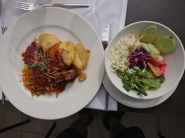 Opinii despre Restaurant hotel Ambassador în Opatija - Gastronomija i ugostiteljstvo