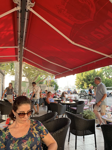 Nimfej - Gastronomija i ugostiteljstvo