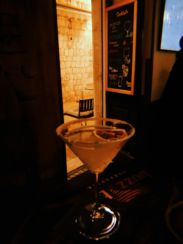 Buzz Bar - Gastronomija i ugostiteljstvo