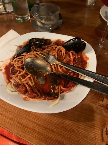 Tavern Riva - Gastronomija i ugostiteljstvo