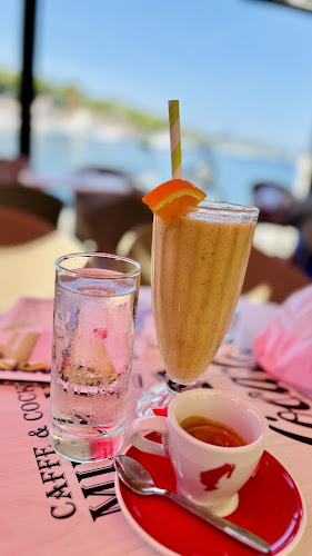 Opinii despre Cafe Bar Mille Naves în Milna - Gastronomija i ugostiteljstvo