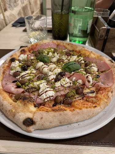 Opinii despre Pod Zvon în Novalja - Gastronomija i ugostiteljstvo