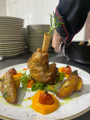 Ul. Petra Zoranića 6P, 21460, Stari Grad