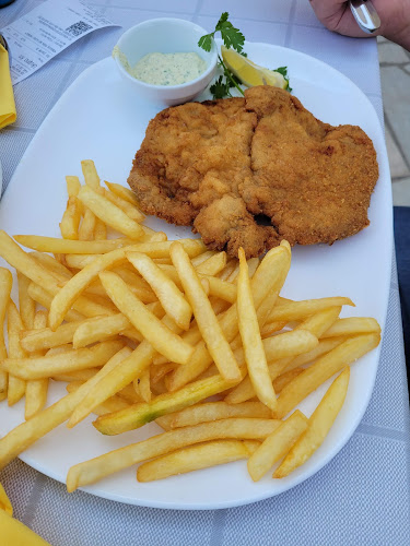 Trg braće Radić 2, 23232, Nin