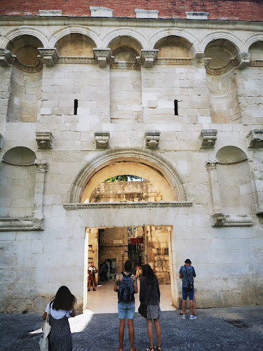 Opinii despre Caffe Bar Kala în Split - Gastronomija i ugostiteljstvo