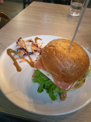 Zrinjevac 16, 10000, Zagreb