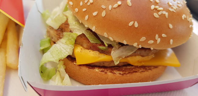 McDonald’s Kvatrić - Gastronomija i ugostiteljstvo