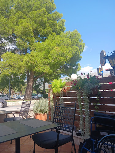 Comentarii opinii despre Restoran "Lovački rog"